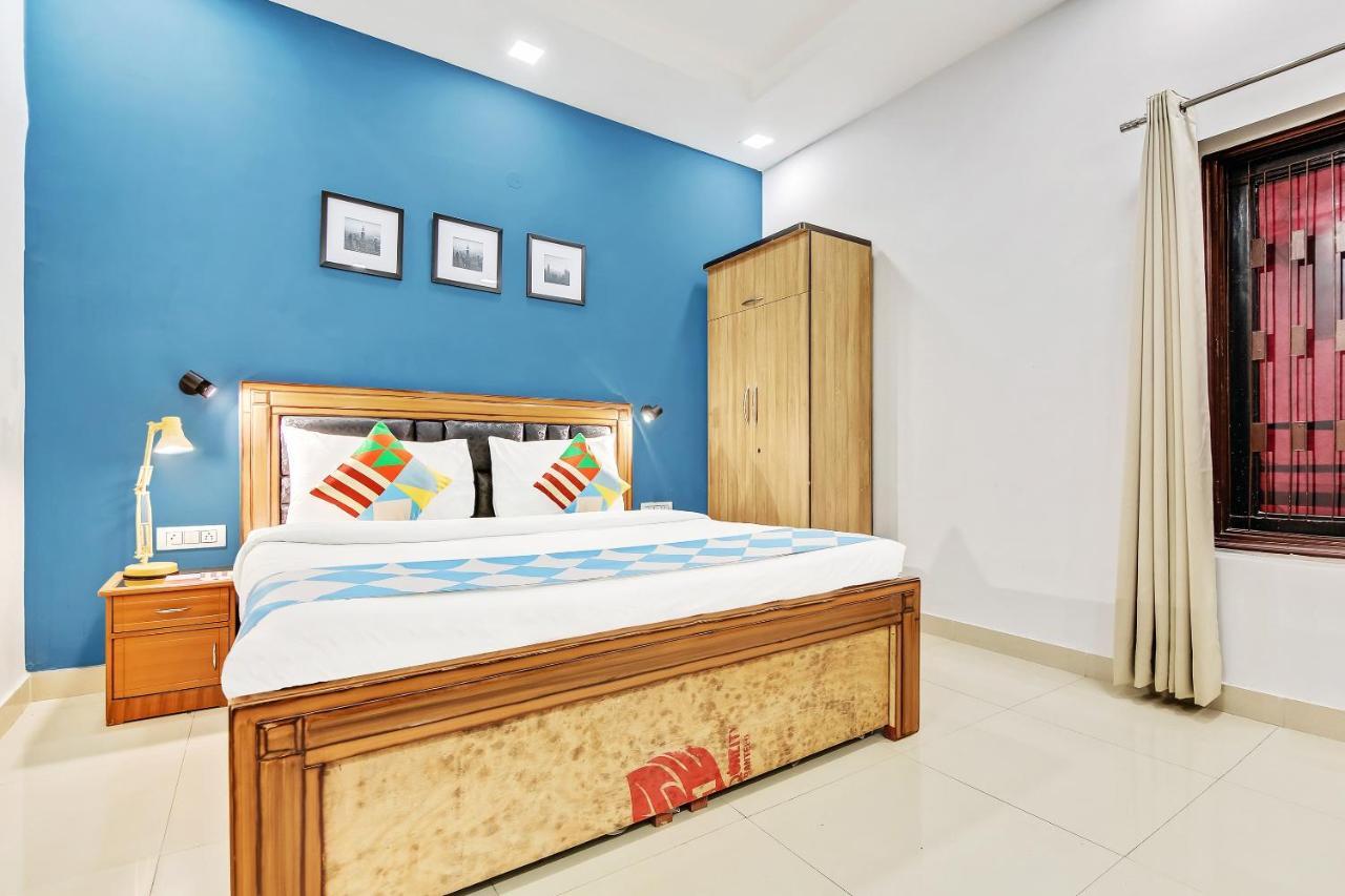 Oyo Home 64106 Comfortable Stay Nuova Delhi Esterno foto