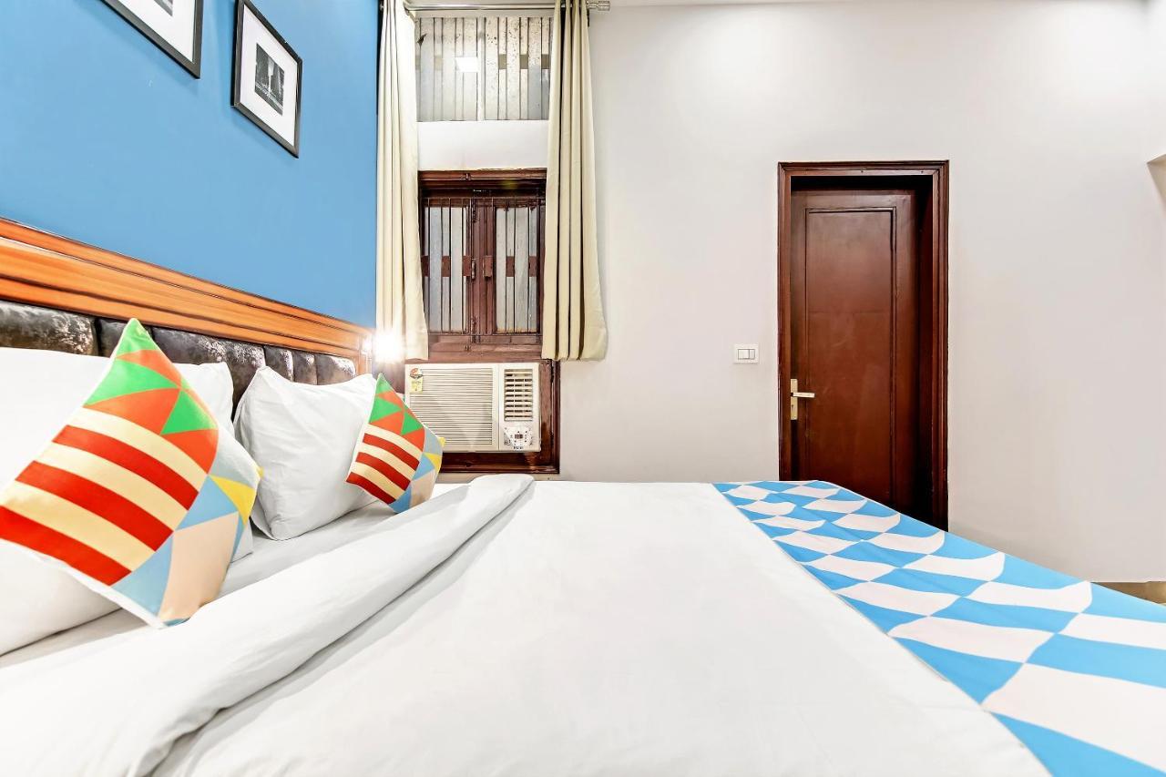 Oyo Home 64106 Comfortable Stay Nuova Delhi Esterno foto