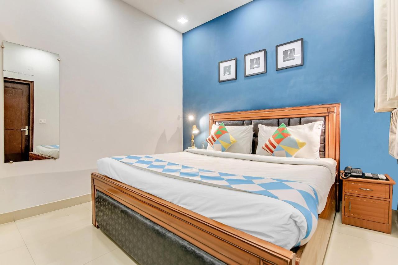 Oyo Home 64106 Comfortable Stay Nuova Delhi Esterno foto