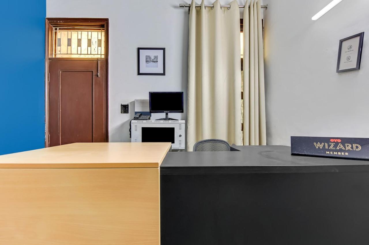 Oyo Home 64106 Comfortable Stay Nuova Delhi Esterno foto